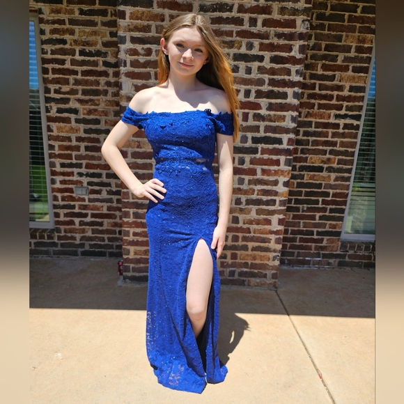 Sequin Hearts Dresses & Skirts - Sequin Hearts Blue Off-Shoulder Flutter Sleeve Gown